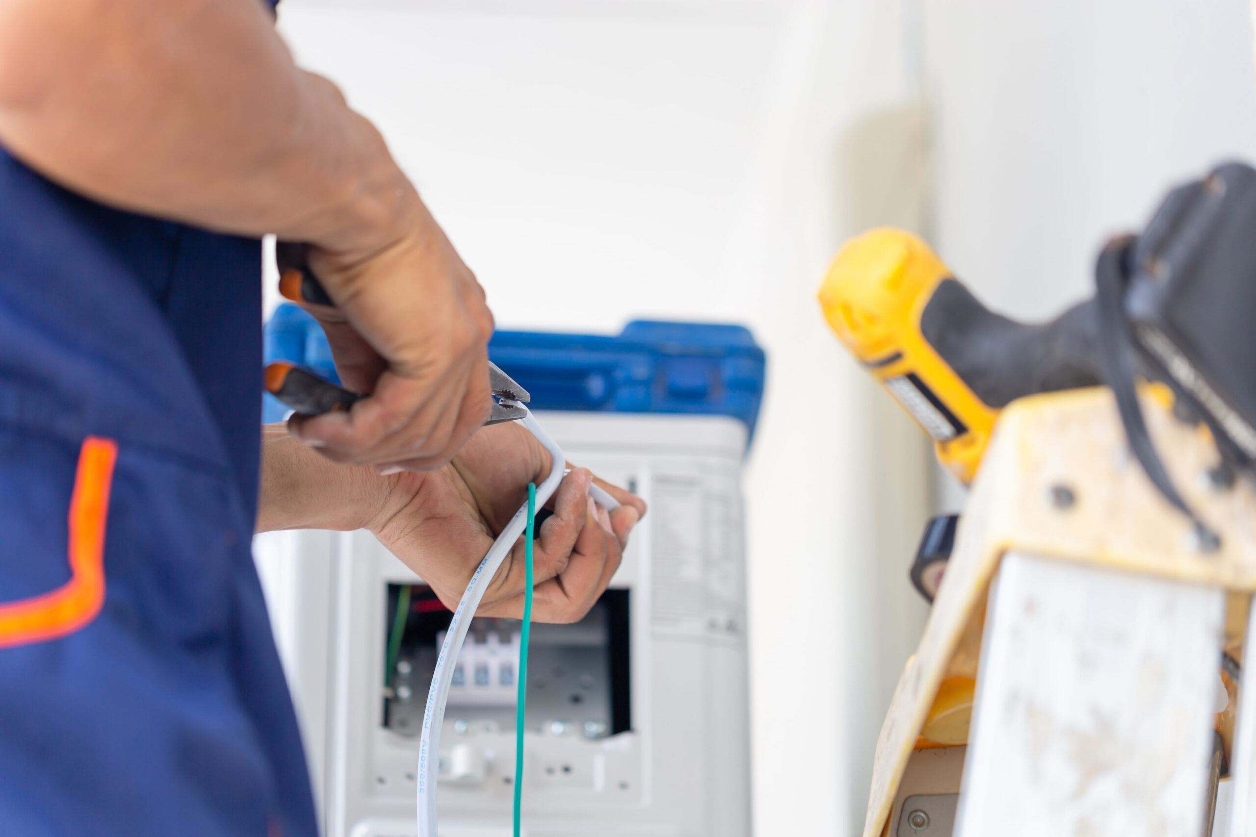 HVAC Programs: Tune Up vs. Exchange